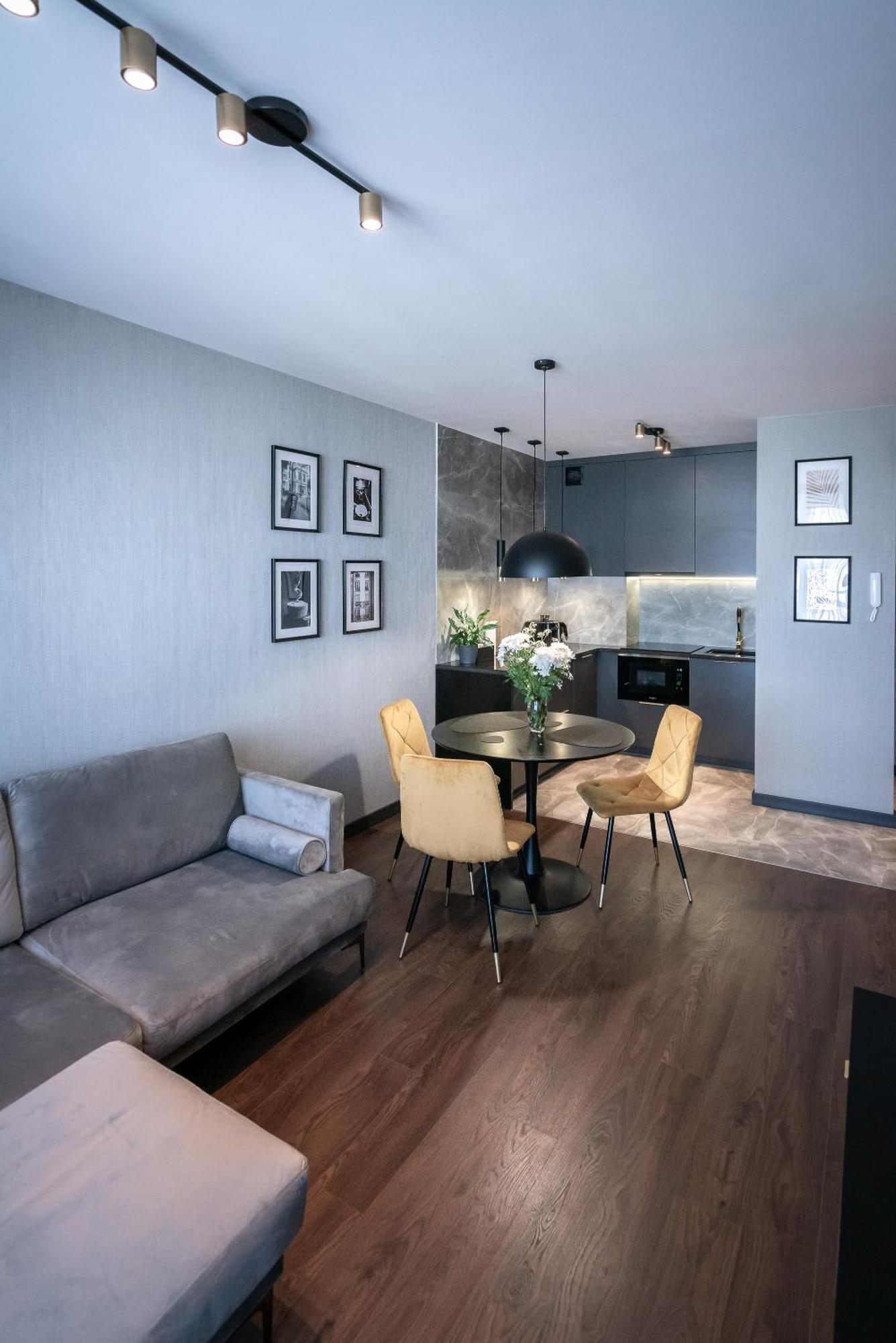 Noche Apartamenty Premium Biała Podlaska Extérieur photo