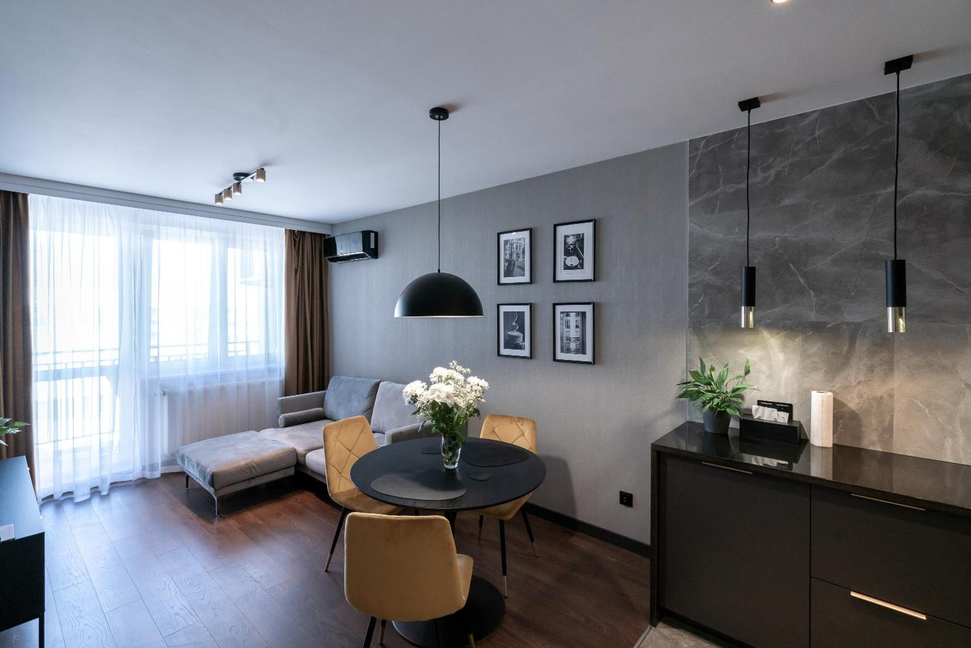 Noche Apartamenty Premium Biała Podlaska Extérieur photo